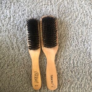 Pack of 2 Wooden Hair brushes